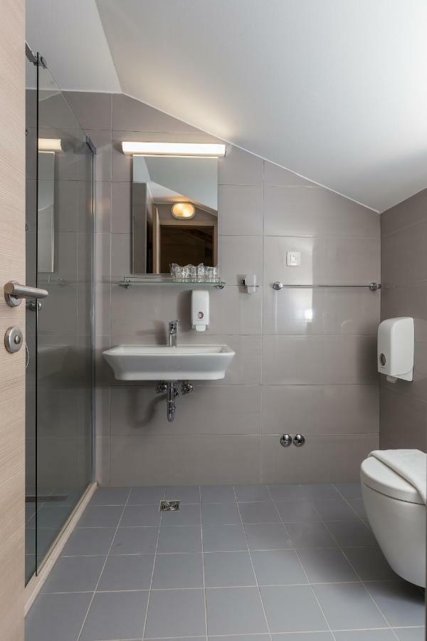 Hotel Vimbula - Komolac Mokošica المظهر الخارجي الصورة