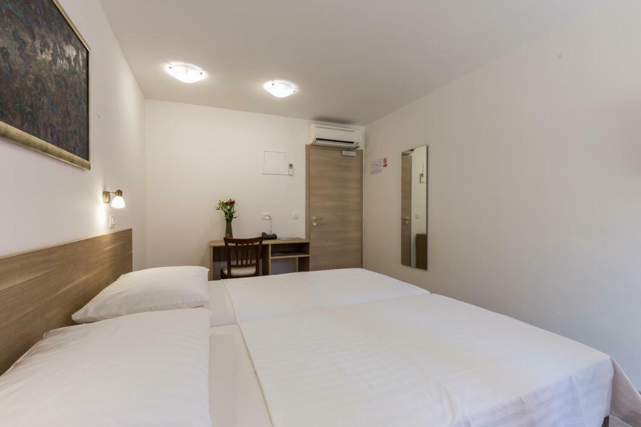 Hotel Vimbula - Komolac Mokošica المظهر الخارجي الصورة
