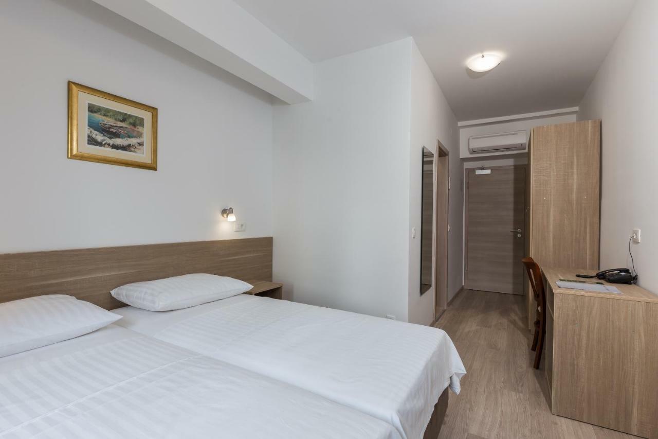 Hotel Vimbula - Komolac Mokošica المظهر الخارجي الصورة