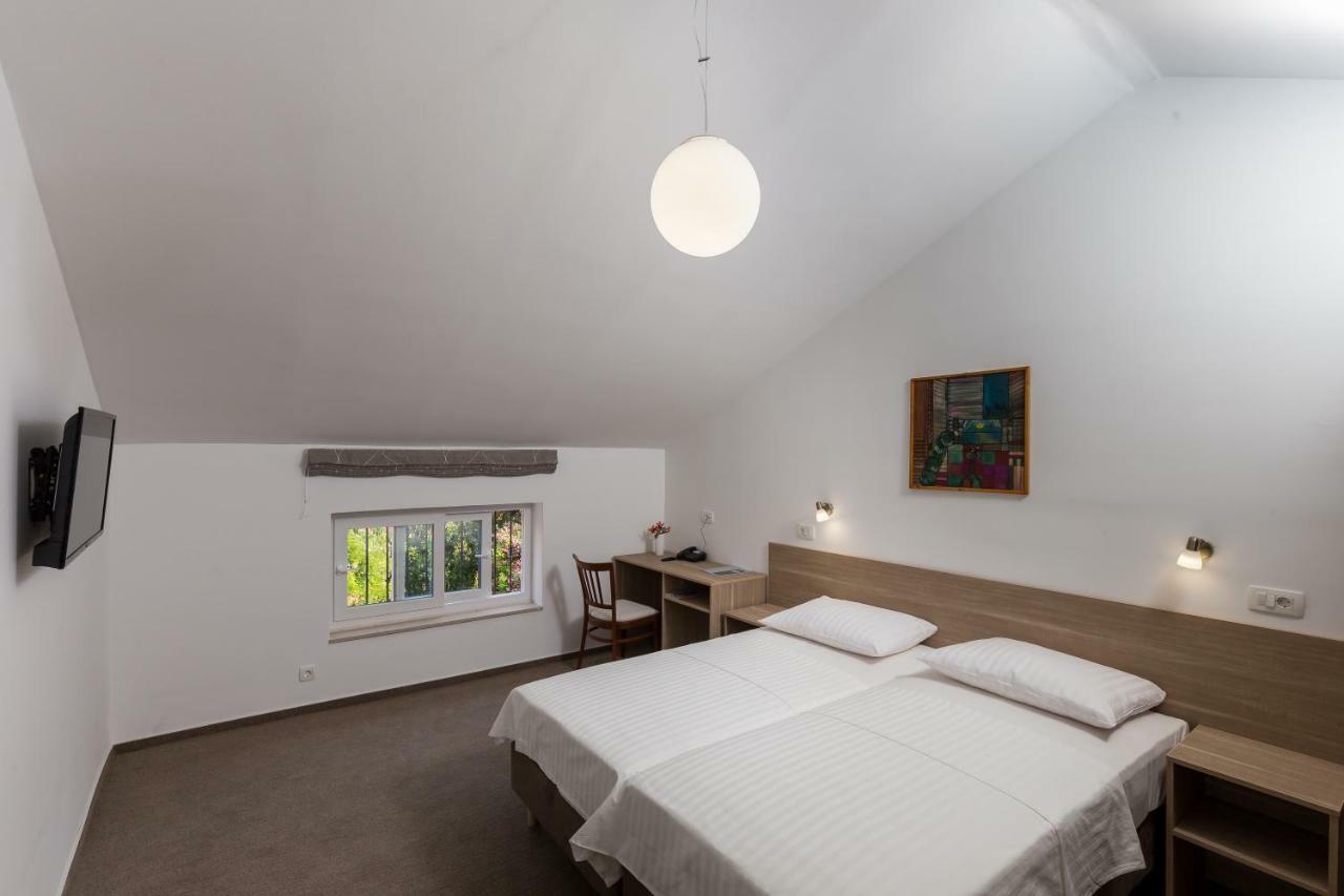 Hotel Vimbula - Komolac Mokošica المظهر الخارجي الصورة